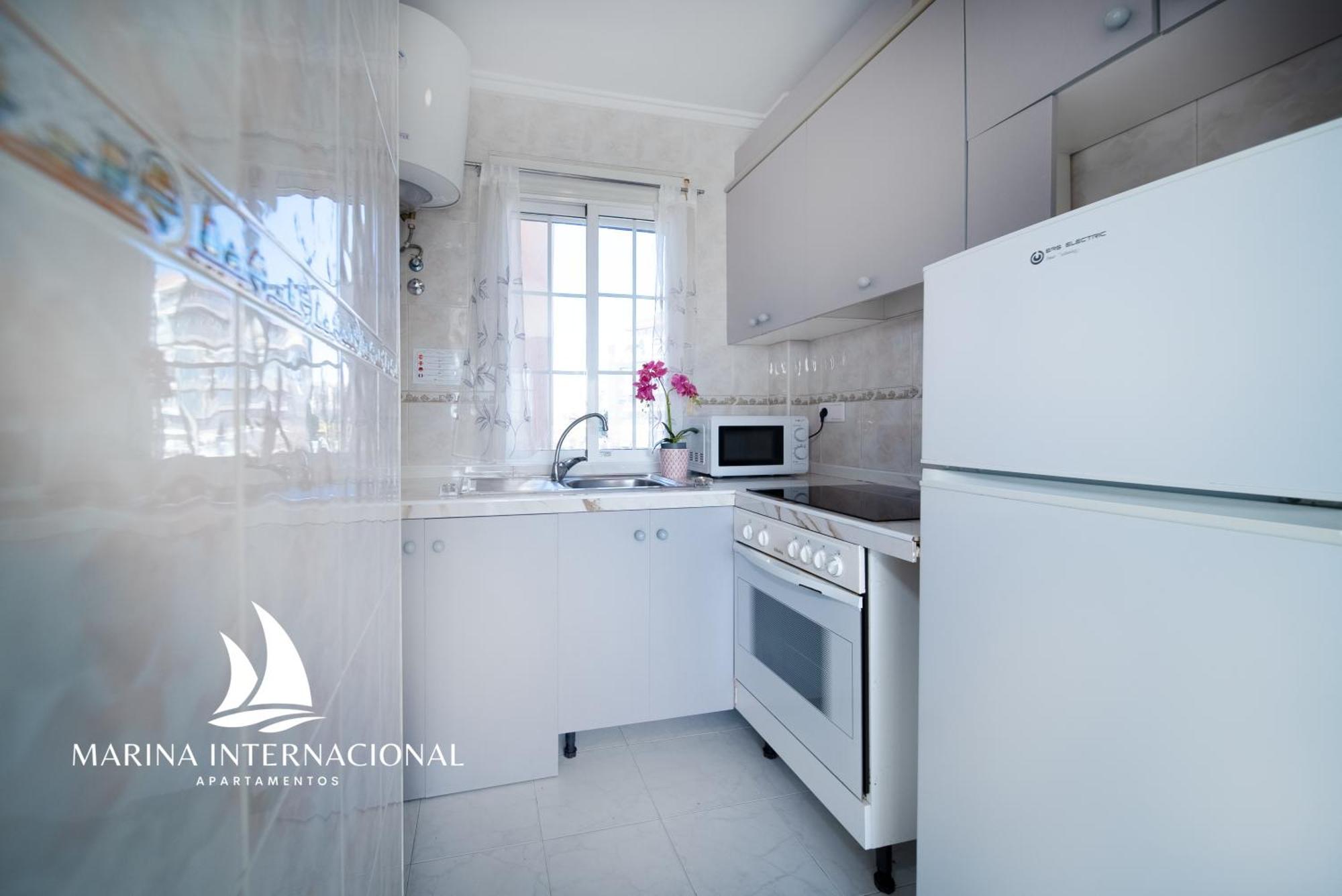 Apartamentos Marina Internacional Torrevieja Ngoại thất bức ảnh